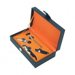 SET DE VINO 4 PIEZAS 6X22.5X12.5 CM.