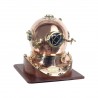 FIGURA CASCO BUCEO MADERA Y LATÓN 49X45X46 CM.