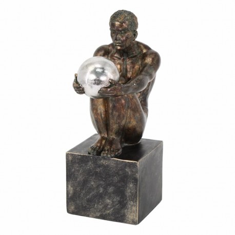 FIGURA HOMBRE DESNUDO SENTADO SOBRE PEDESTAL RESINA 9.5X15.5X24 CM.