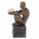 FIGURA HOMBRE DESNUDO SENTADO SOBRE PEDESTAL RESINA 9.5X15.5X24 CM.