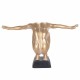 FIGURA HOMBRE DESNUDO BRAZOS ABIERTOS SENTADO CLUQUILLAS RESINA BRONCE 47.50X21X26 CM.