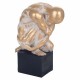 FIGURA HOMBRE DESNUDO SOBRE PEDESTAL RESINA BRONCE 24X14X31.50 CM.