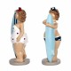 SET 2 FIGURAS MUJERES BAÑISTAS CON TABLA SURF RESINA 8.5X6X16 CM.