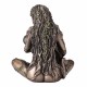 FIGURA DIOSA GAIA DIOSA MADRE TIERRA CON BEBÉ RESINA BRONCE 9.50X6X11 CM.