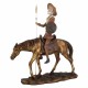 FIGURA DON QUIJOTE SOBRE CABALLO RESINA 36X13X40 CM.